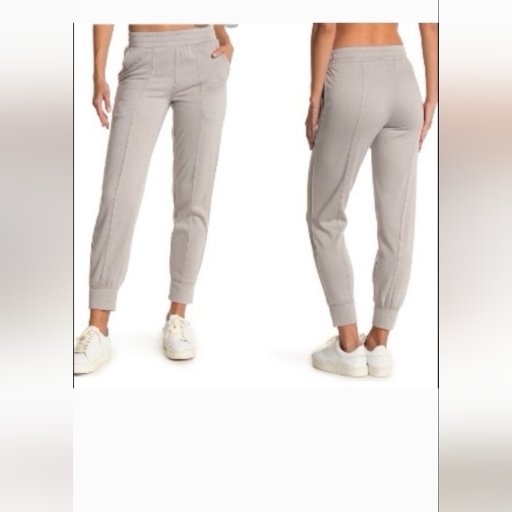 Size Small Magaschoni Gray Fleecy Joggers